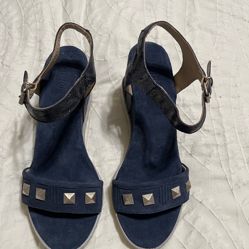 KHRIO Vera Pelle Suede Studded Navy Sandals